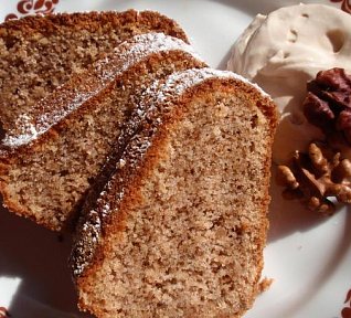 Majolková bábovka - ořechová