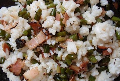Česnekové výhonky s rýží