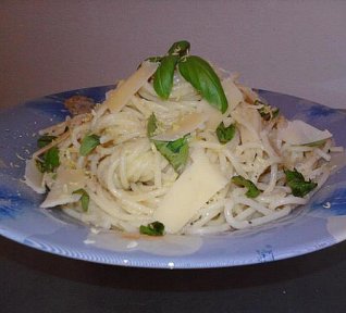 Spaghetti al limone Spaghetti al limone