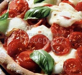 Rajčatová pizza