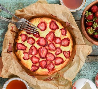 Jahodový koláč s krémem