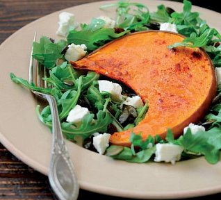 Pečená dýně s rukolou a fetou