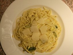 Vegetariánské špagety carbonara