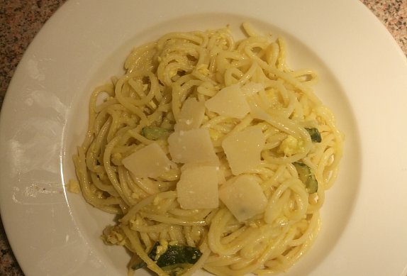 Vegetariánské špagety carbonara photo-0