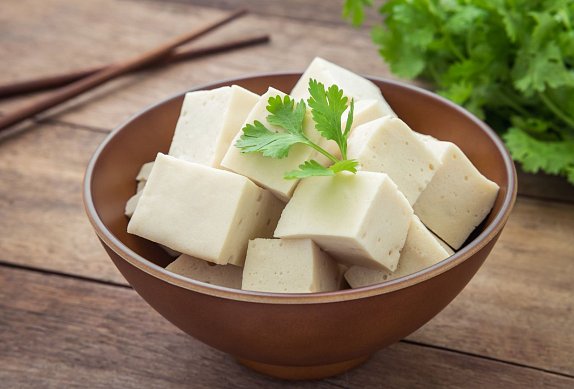 Těstovinový salát s tofu