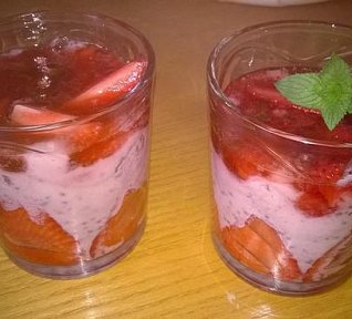 Jahodové chia s želé Jahodové chia s želé