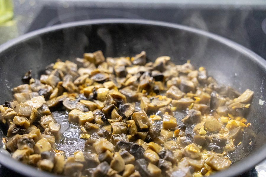 Houbová omáčka krok za krokem