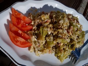 Brokolice s rýží z jedné pánve