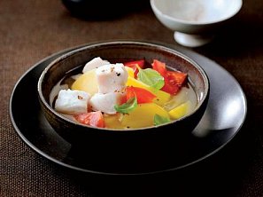 Zeleninový vývar s rybou