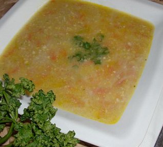 Drožďová polévka křečka Josífka s vločkami