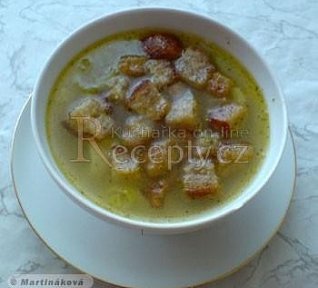 Česnečka se šunkou a sýrem