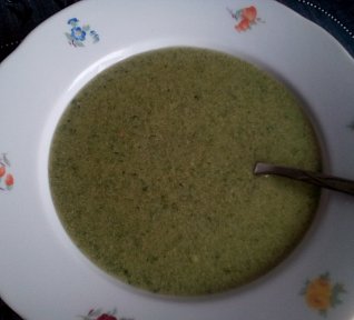 Polévka (nejen) z medvědího česneku