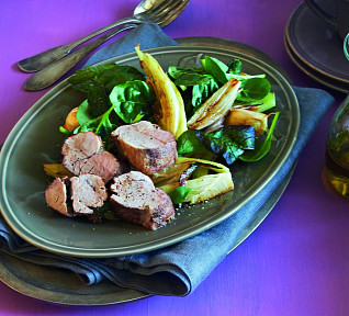 Teplý salát z restované panenky