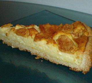 Koláč s tvarohem a jablky Koláč s tvarohem a jablky
