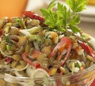 Pikantní salát s čočkou