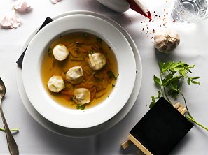 Drůbeží vývar s knedlíčky