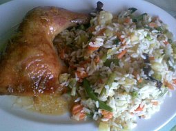 Pečené kuřecí se zeleninovou rýží