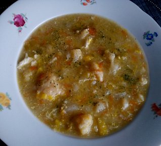 Květákovo-pórková polévka