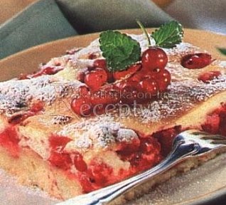 Rybízová bublanina s krémem