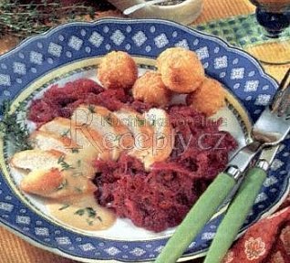 Kuřecí prsíčka se zelím