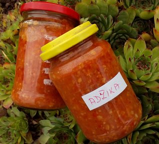 Adžika - zeleninová pasta Adžika - zeleninová pasta