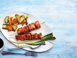 Lososové špízy s teriyaki