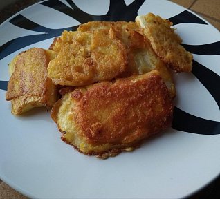 Veganská obalovaná cuketa v těstíčku