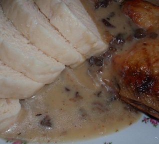 Houbové kuře na tymiánu