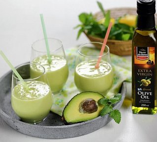 Banánové smoothie s avokádem