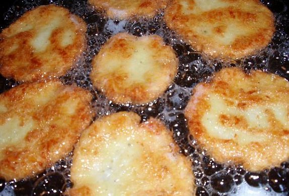 Bramborovo-sýrové placičky (šištičky)