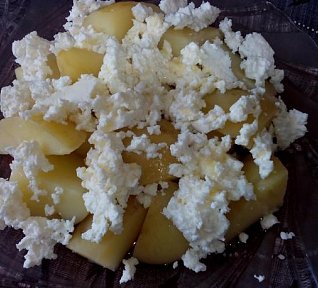 Brambory s tvarohem našich babiček