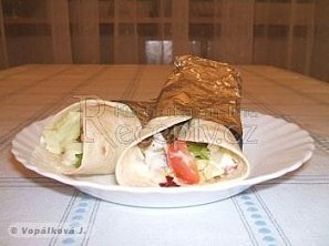 Tortilla plněná mletým masem Tortilla plněná mletým masem