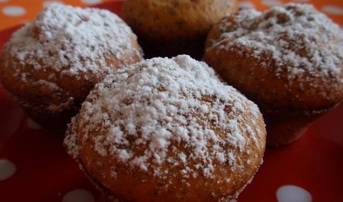 Makové muffiny (nejen) se švestkami
