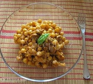 Cizrna s kuřecím masem