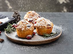 Brusinkovo-mandlové muffiny
