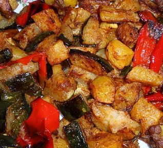 Grilovaná nebo pečená špeková zelenina