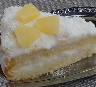 Kokosovo-ananasový dort / řez na poslední chvíli