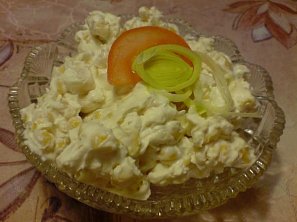 Sýr Cottage s kukuřicí a česnekem