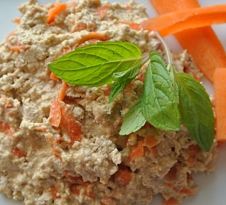 Mrkvová pomazánka na způsob jednohubek