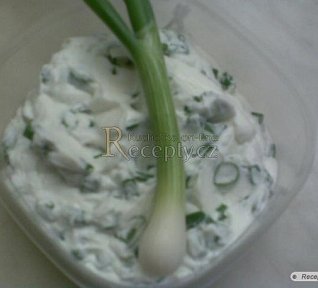 Tvarohová pomazánka s jarní cibulkou
