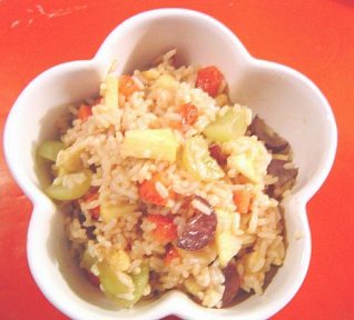 Ovocný rýžový salát