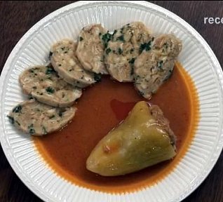 Plněné papriky s rajskou omáčkou