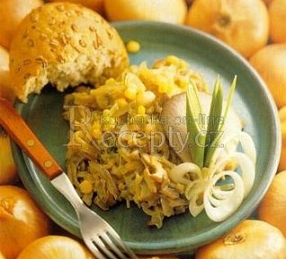 Cibulový salát s houbami