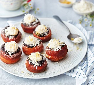 Vdolky s povidly a tvarohem