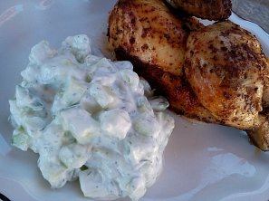 Skyr okurkový salát Skyr okurkový salát