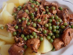 Guláš (nejen) s hráškem