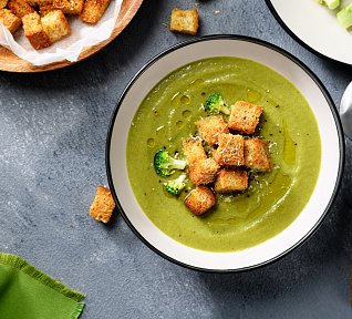 Brokolicová polévka se smetanou