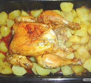Kuře s bramborami pečené v troubě