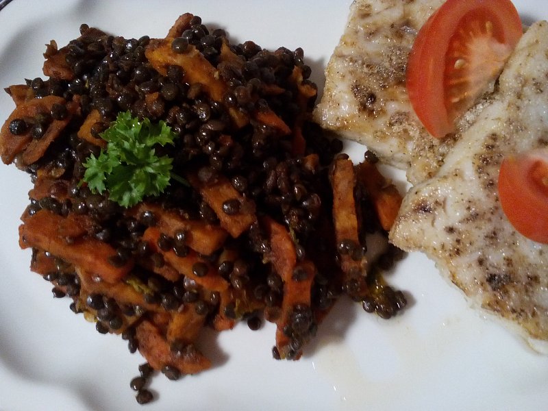 Černá čočka s kořenovou zeleninou - příloha či teplý salát