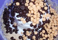 Čokoládovo-ořechová vláčná bábovka / beránek